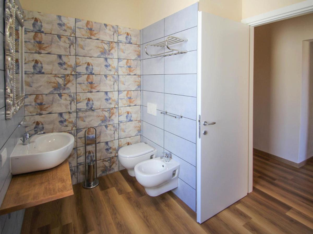 Apartment Verde By Interhome Porto Valtravaglia Ngoại thất bức ảnh