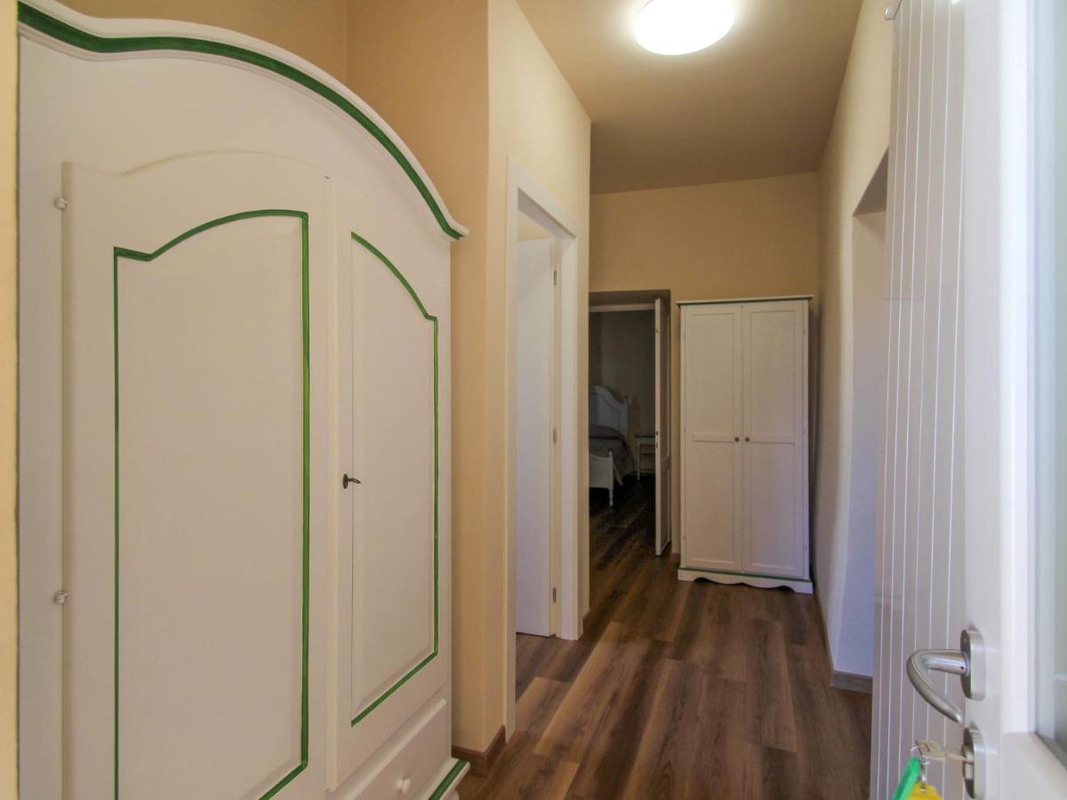 Apartment Verde By Interhome Porto Valtravaglia Ngoại thất bức ảnh